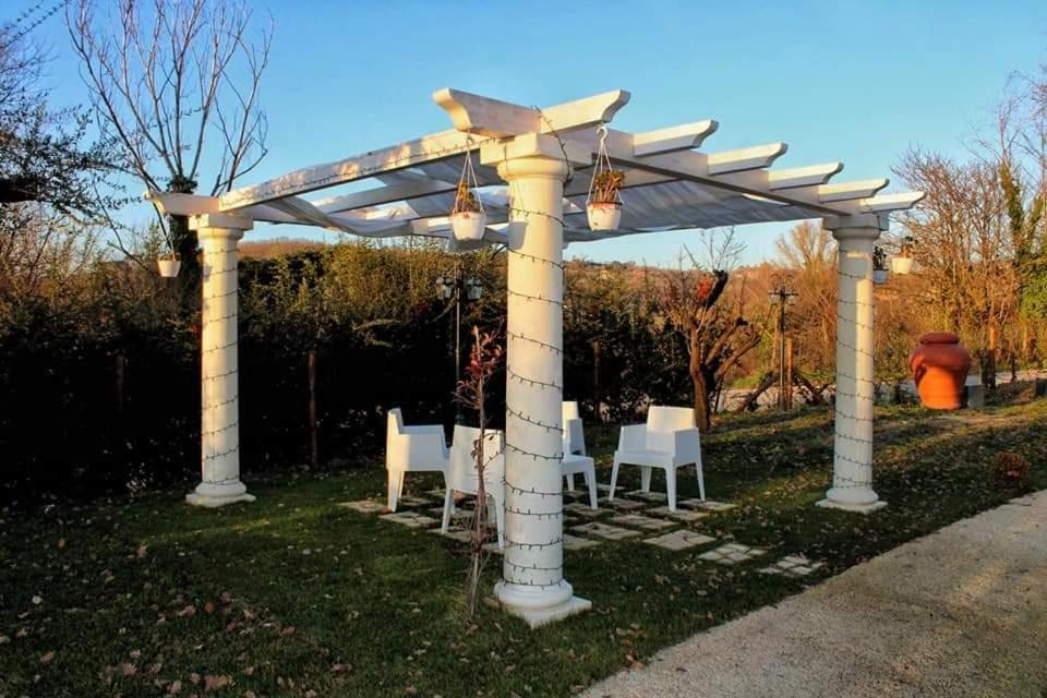 Santo Stefano del Sole Tenuta Santo Stefano Azienda Agrituristica מראה חיצוני תמונה